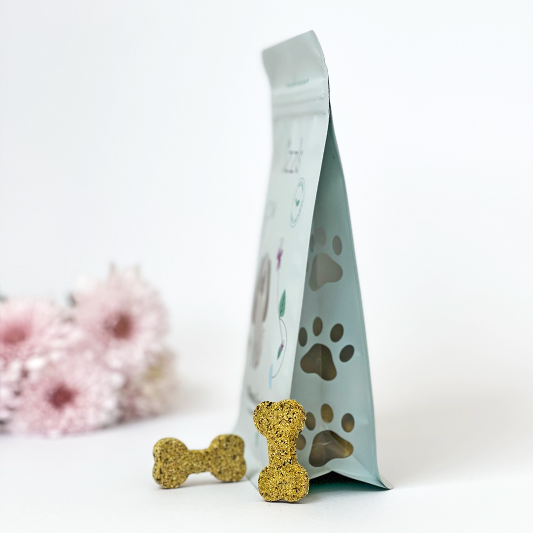 Gizzls Peanut Butter & Mint Dog Treats – 200g