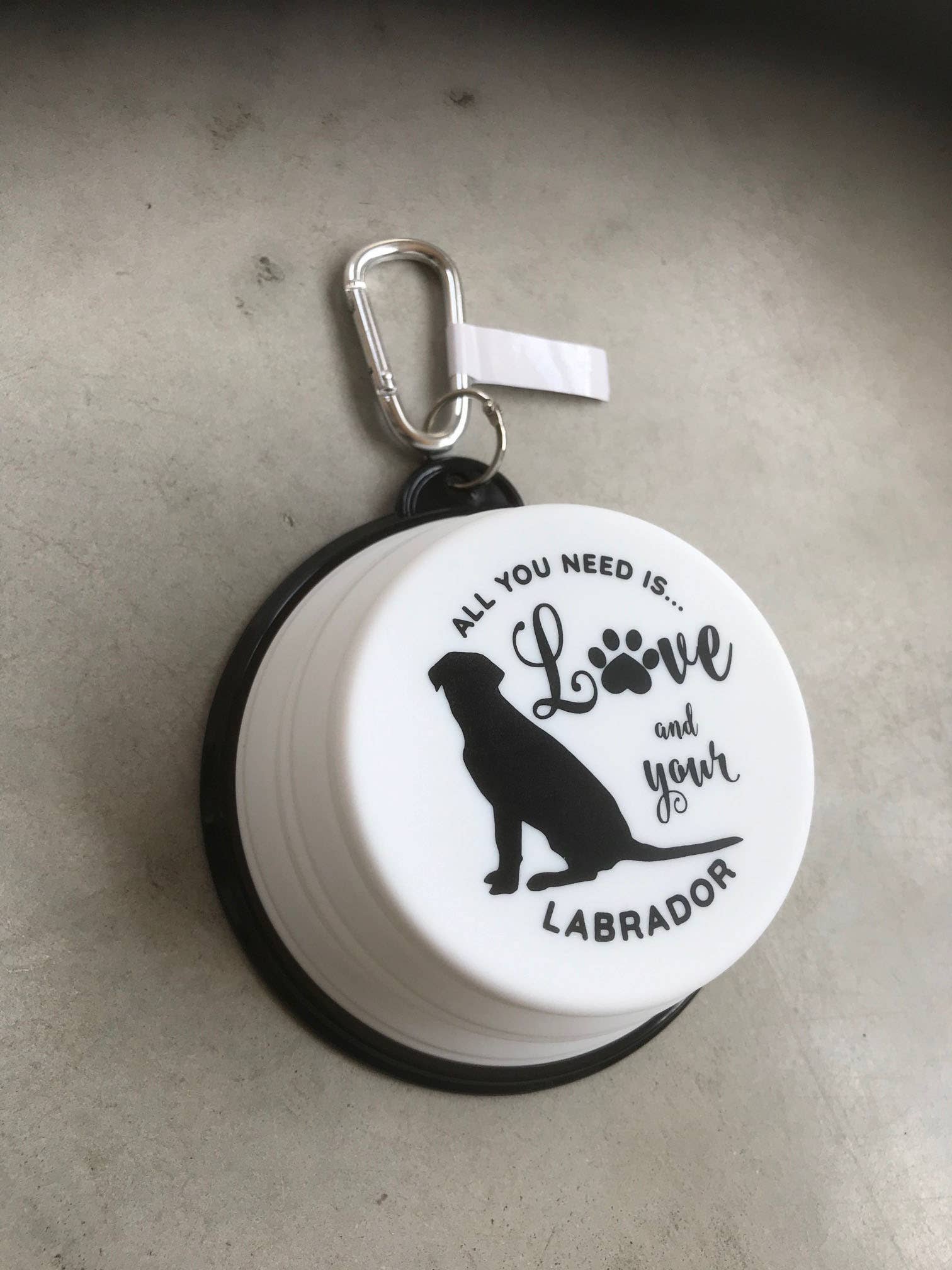 Labrador Sitting Travel Pet Bowl