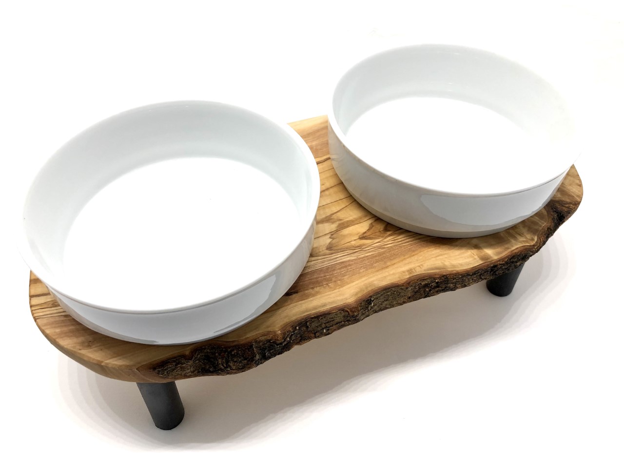 RUSTY PLUS feeding station (2x 0.9 liter porcelain bowl) "jacked up" for food & water