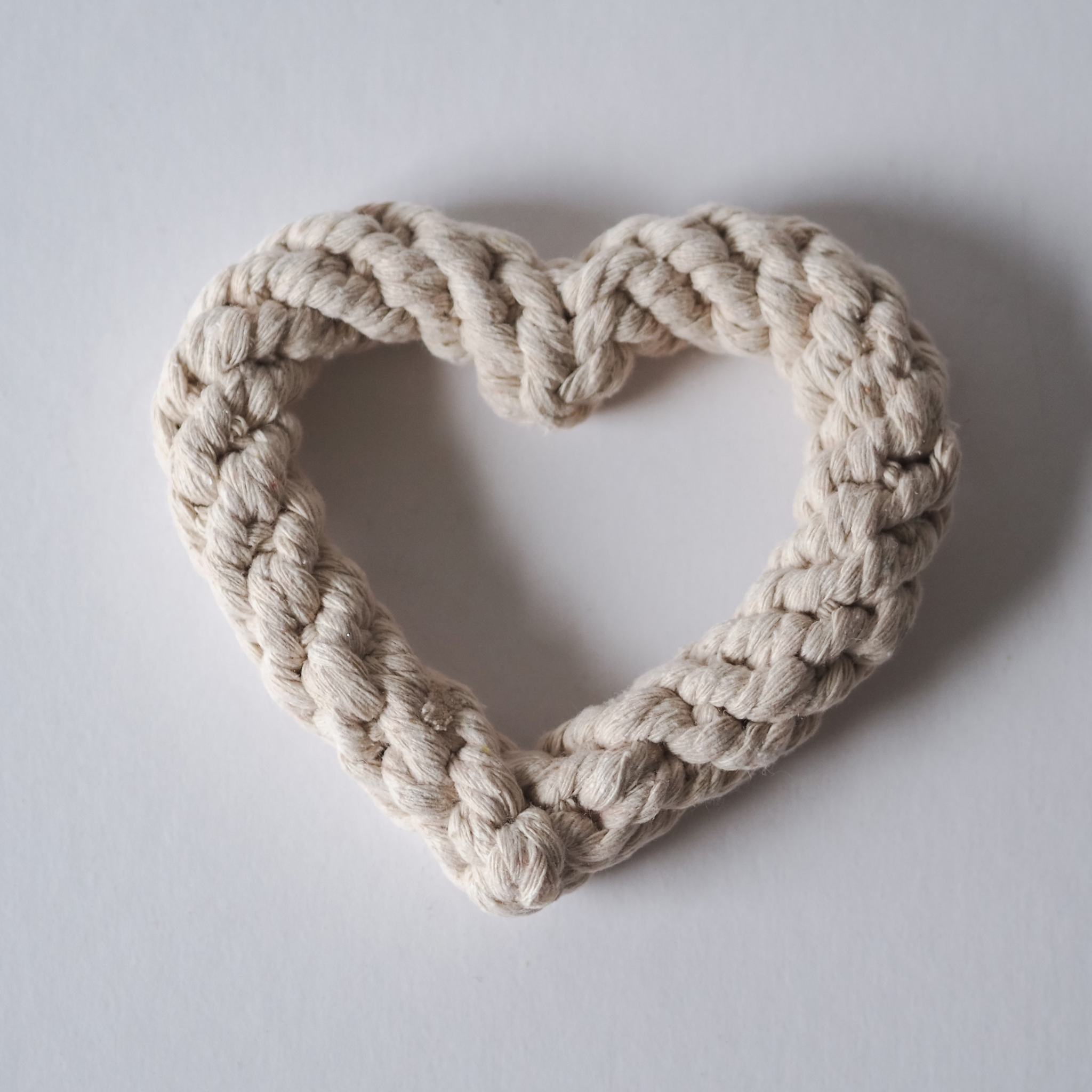 Rope Heart Dog Gift - 18cm